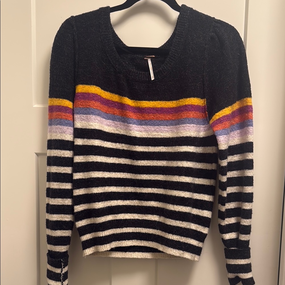 Free People Black and White Crew Neck Sweater Alcapa